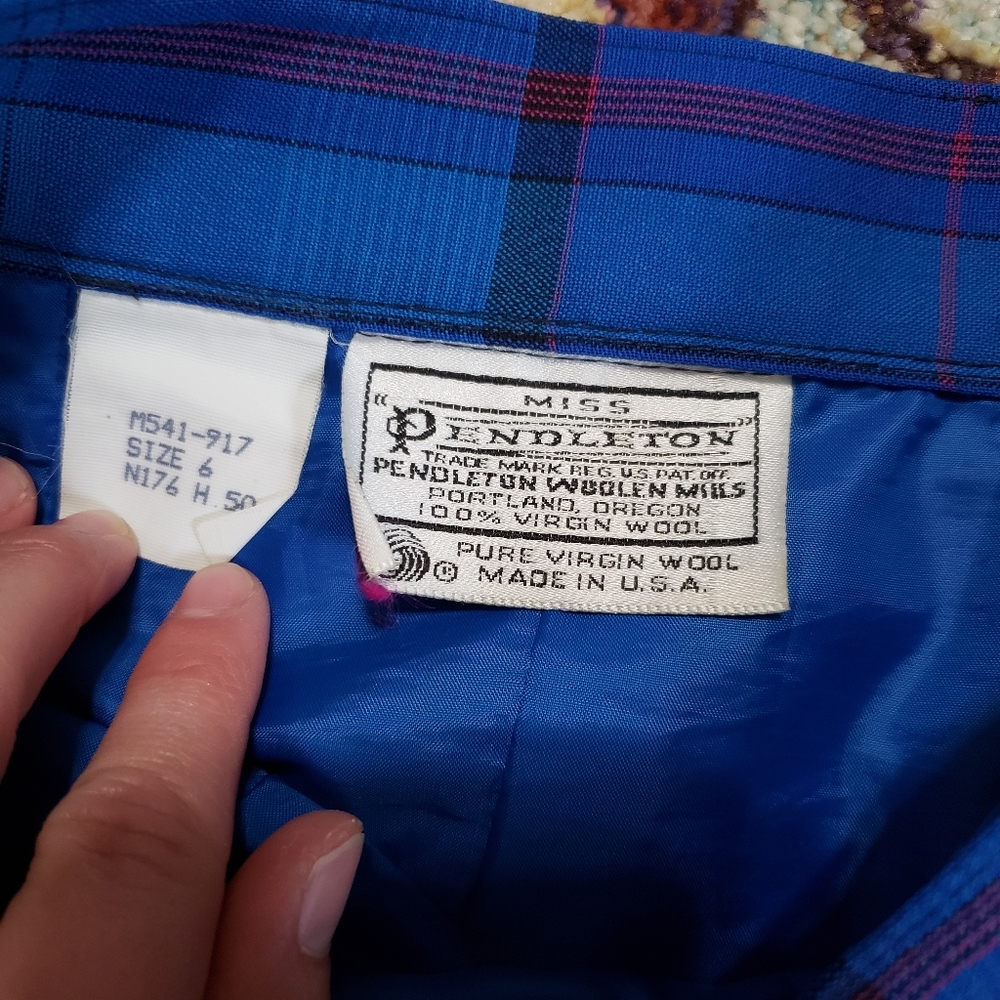 Sold - Pendleton Wool Skirt with Pockets - Picture 6 of 15